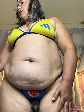 Lucy_Milf_474 - PLUG ANAL ♥
