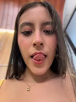 Juanita-Diaz - TOPLES UNDER THE TABLE + SPITTING💦💦