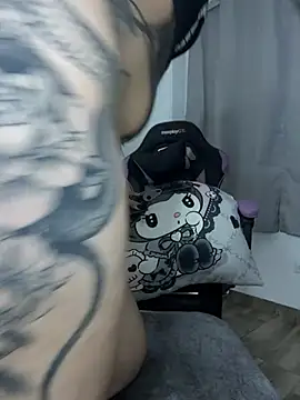 Kaoticblue_ - Fuck dildo in back pose 💙