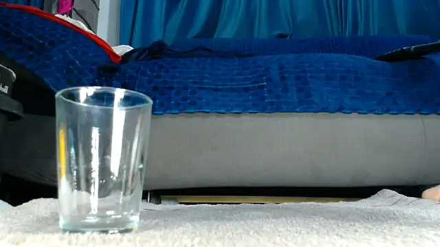 Squirt_show - doggy squirt