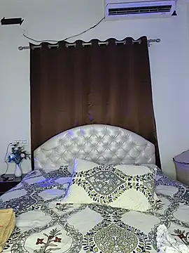 Bold-Cat - Full nude show