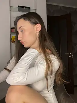 Polli_Kiss - bouncing boobs