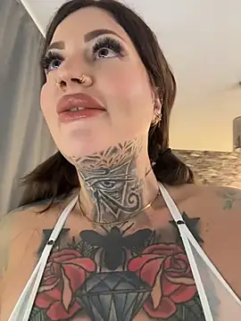 Krysstal003 - 3 fingers pussy+vid last tipper