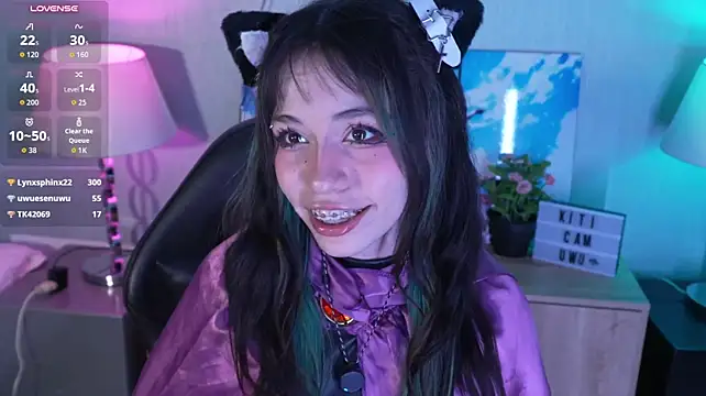Kitticam - Feetjob + sipt cock 🥵💦 ╰(*°▽°*)╯