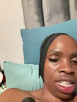 LuciousLips96 - Last tipper request anything