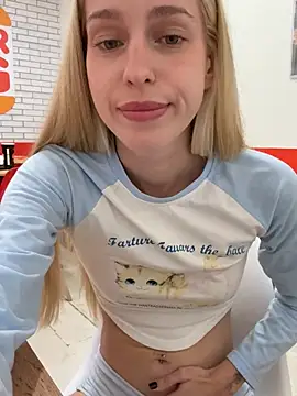 Kira_mia - pull down my shotrs&ride on your face BK