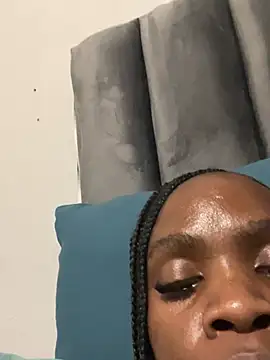 LuciousLips96