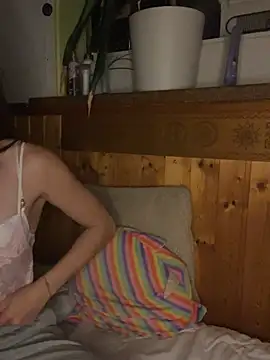 TeenLeonie18 - 🍒Show my Boobs in Handbra 5 min