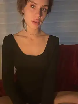 EmiliaCatalina - 2 squirt clips💦