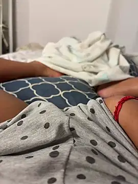 Bonequinha021 - ficar de 4