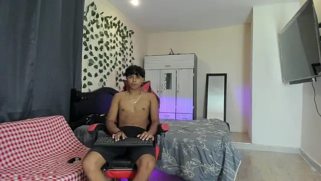 Dafnezahiraa_ - finger pussy