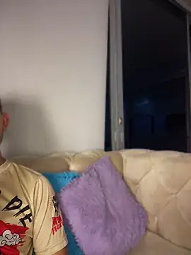 Luke_and_Liah - full naked and doggy possicion x 5 min