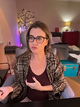 MaiseKnox - PANTIES OFF & CLOSE UP FINGER BANG 😻