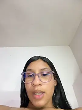 Danaeluxe - Playing with my delicious pussy🥵