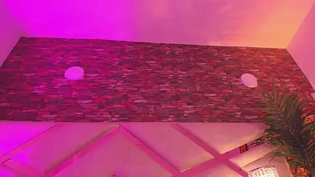 Emaa_lambert - Twerk + oil