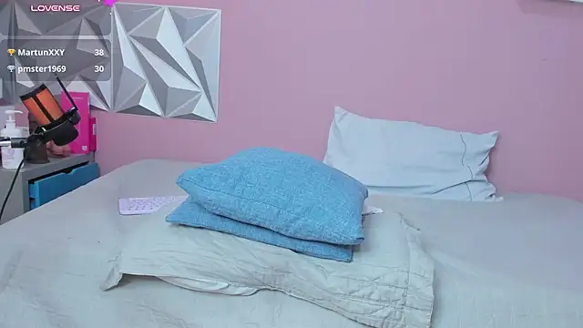 Mia_gold_ - Get up and open that ass 🔥