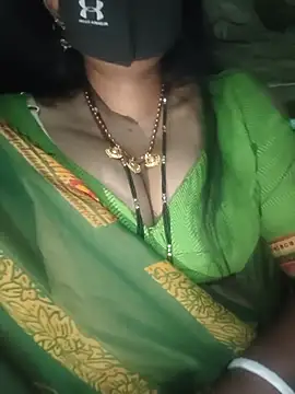 Sexyradha_