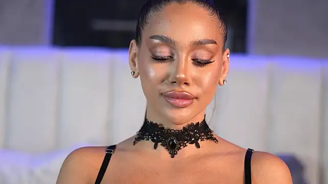 NinaSolle - Seriously Pussy Play
