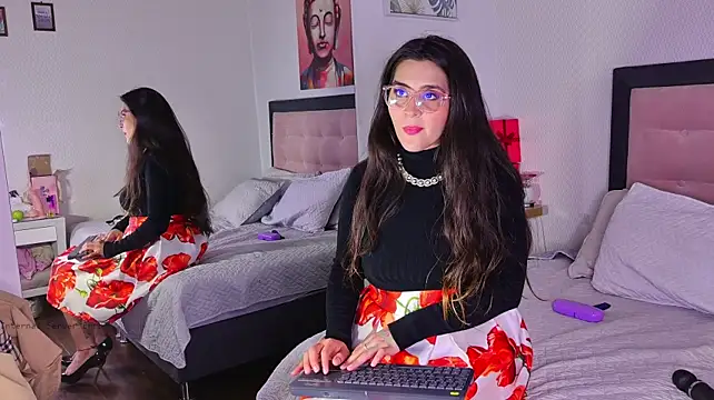 Emily_amaya - Spank Ass, Doogy & Make Moan