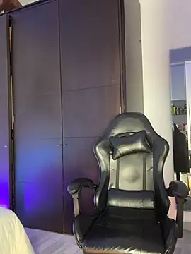 Eva_Jagger - riding and bouncing ass