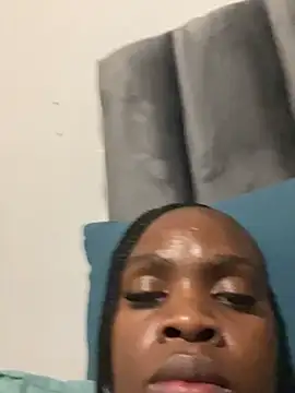 LuciousLips96