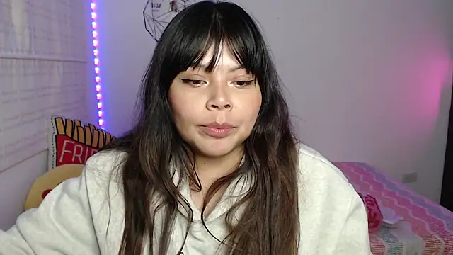 EllieMoonX - Sitting on your face
