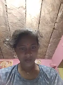 Hot_khusi753