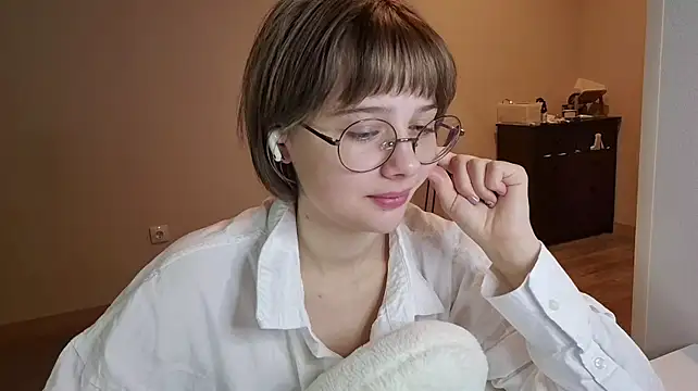 ExitedTroth - Squeese my ass close to camera