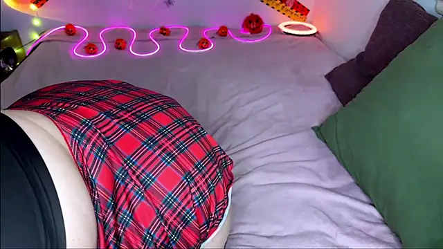 Mizztikaa - Fuck my ass, make me vibe & CUM💦😈🥵
