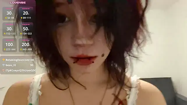 Finna_be - remove my bra and make my boobs wet