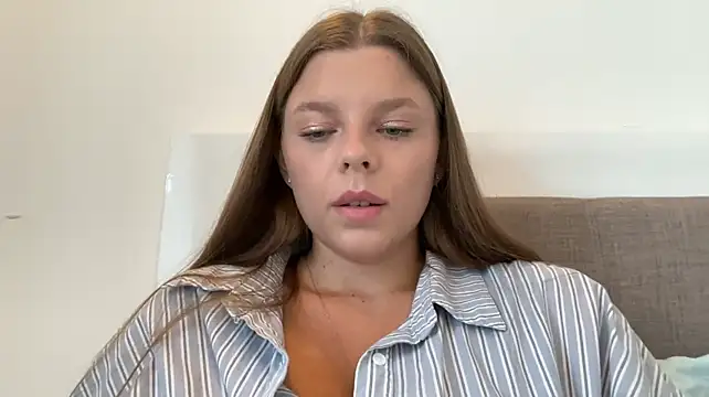 AmieLendor - video of my intense squirt in PM