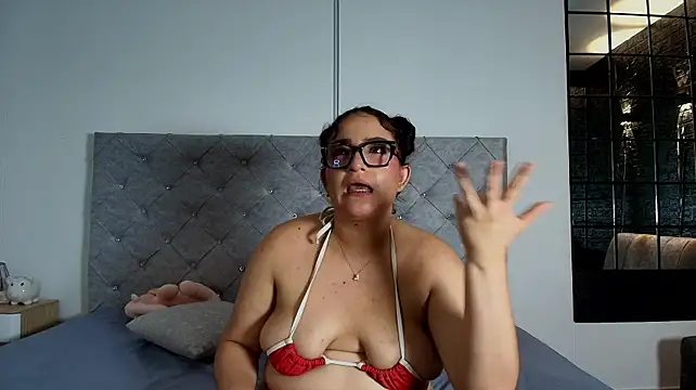 Kyle_Divine - Bounce m tits for you