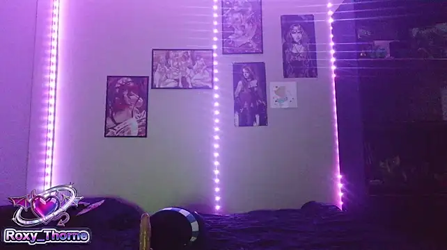 XRoxy_Thorne_x - buttplug + giant dildo