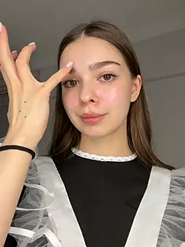 SkylineBliss - Lick my lips close up😋