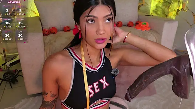 CaseyPiierce - Spread Ass + Plug🍑