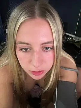 RosieJonesx - Rub pussy over thongs