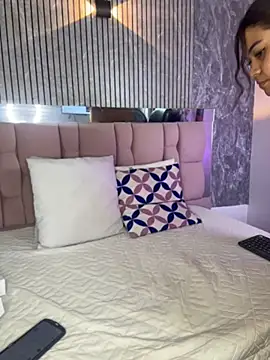 Sophie__blare - squuazee boobs
