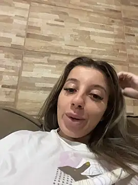 Loirinha_uai - Tira blusa