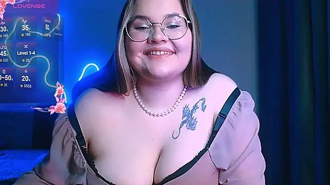 InLoveWithLife26 - Towel Show