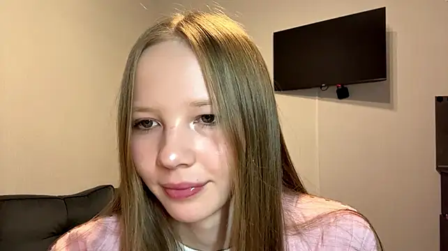 DionnaStrech - my smile will make ur day brighter <3