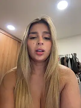 Oriana_zoeee