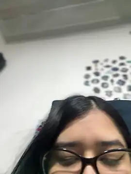 DXLatinJapponesseDX - 2 finger in my pussy