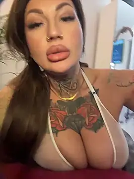 Krysstal003 - ride dildo+vid last tipper