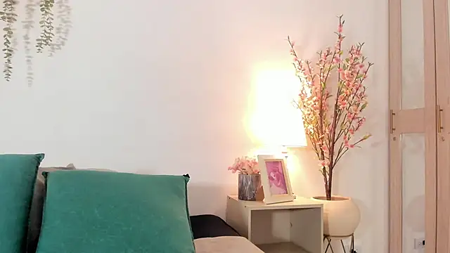 Antoneella_Hot - blow jod