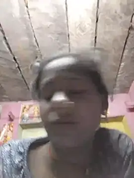Hot_khusi753