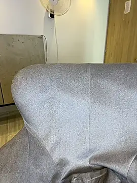 Shell__ - Bounce my tits hard