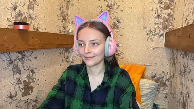 EmyMiu - Lots of little kisses for you