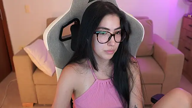 Anyacutex - striptease and play with my ass