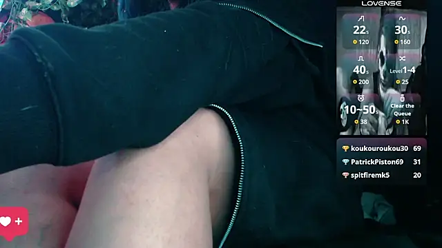 Psychobitch7 - big squirt