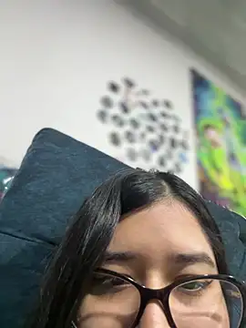DXLatinJapponesseDX - 2 finger in my pussy